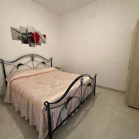 Lu Sole, Lu Mare E Lu Ientu Villa Torre Lapillo Esterno foto