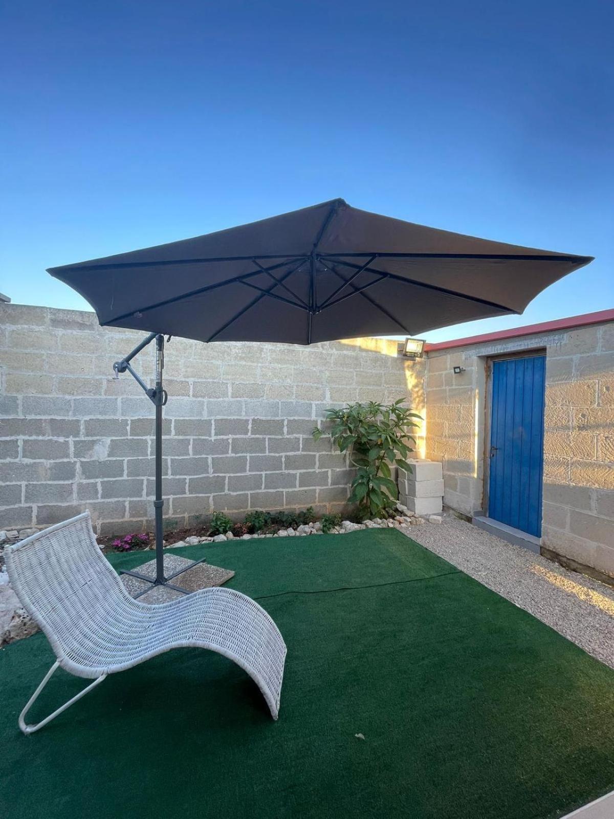 Lu Sole, Lu Mare E Lu Ientu Villa Torre Lapillo Esterno foto